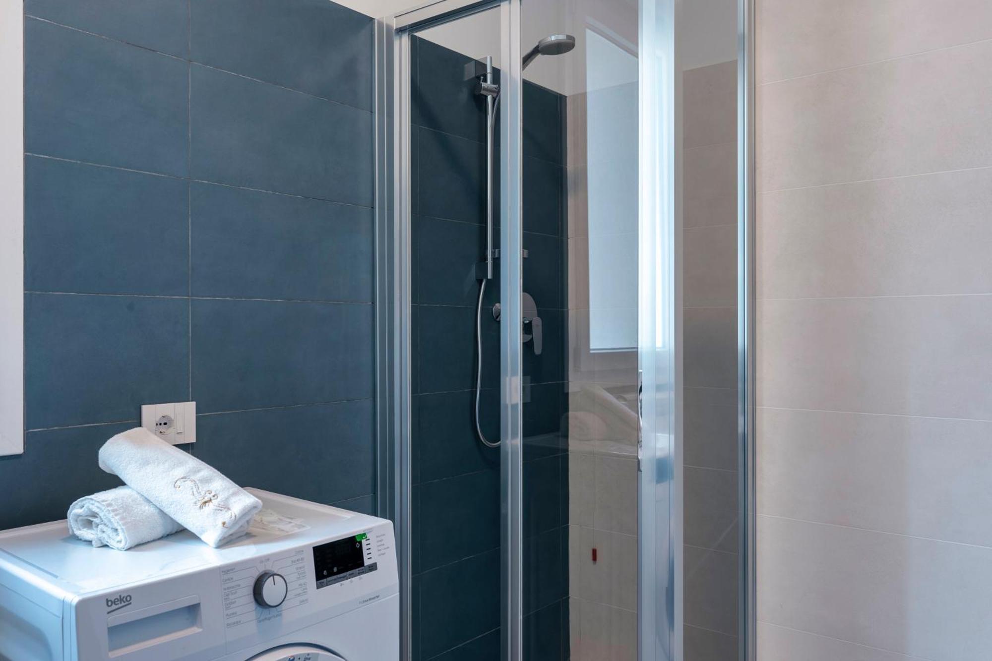 Malvezzi Apartments 데센자노델가르다 외부 사진