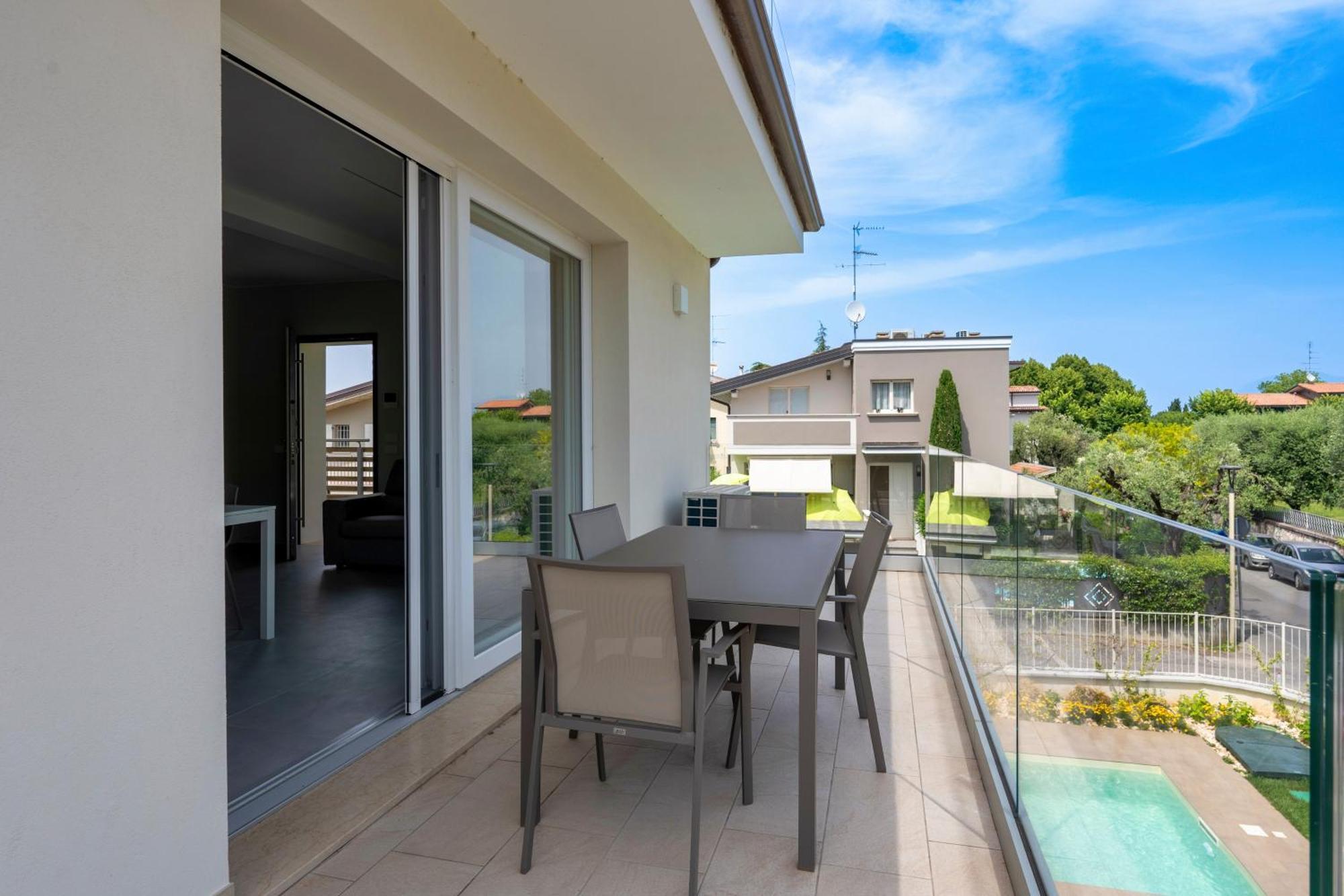 Malvezzi Apartments 데센자노델가르다 외부 사진